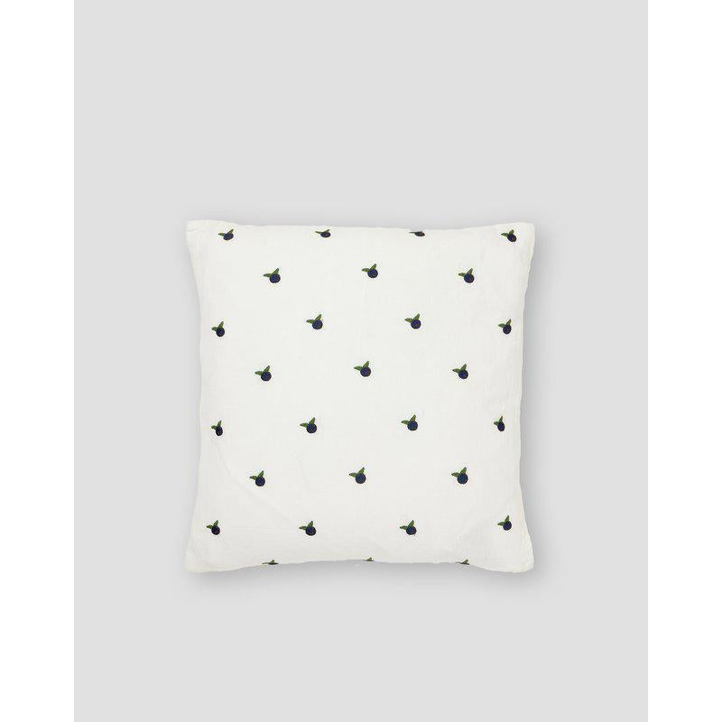 Blueberry - Putetrekk i lin og bomull med broderte blåbær - Hvit/Blå - 45x45cm