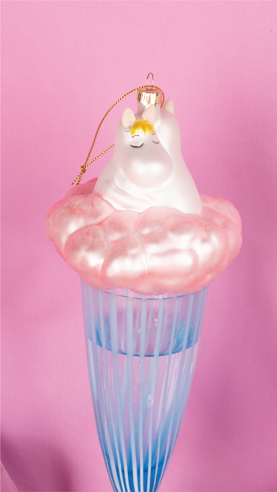 «På en rosa sky» Julekule - Moomin By Heim Studio