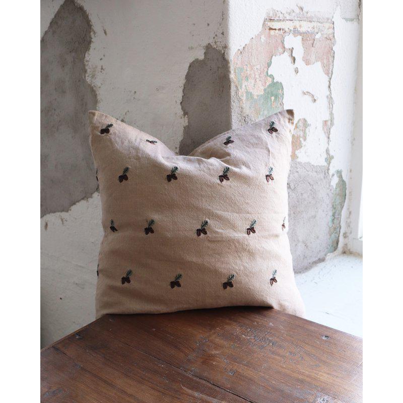 Acorn putetrekk - Beige med broderte eikenøtter